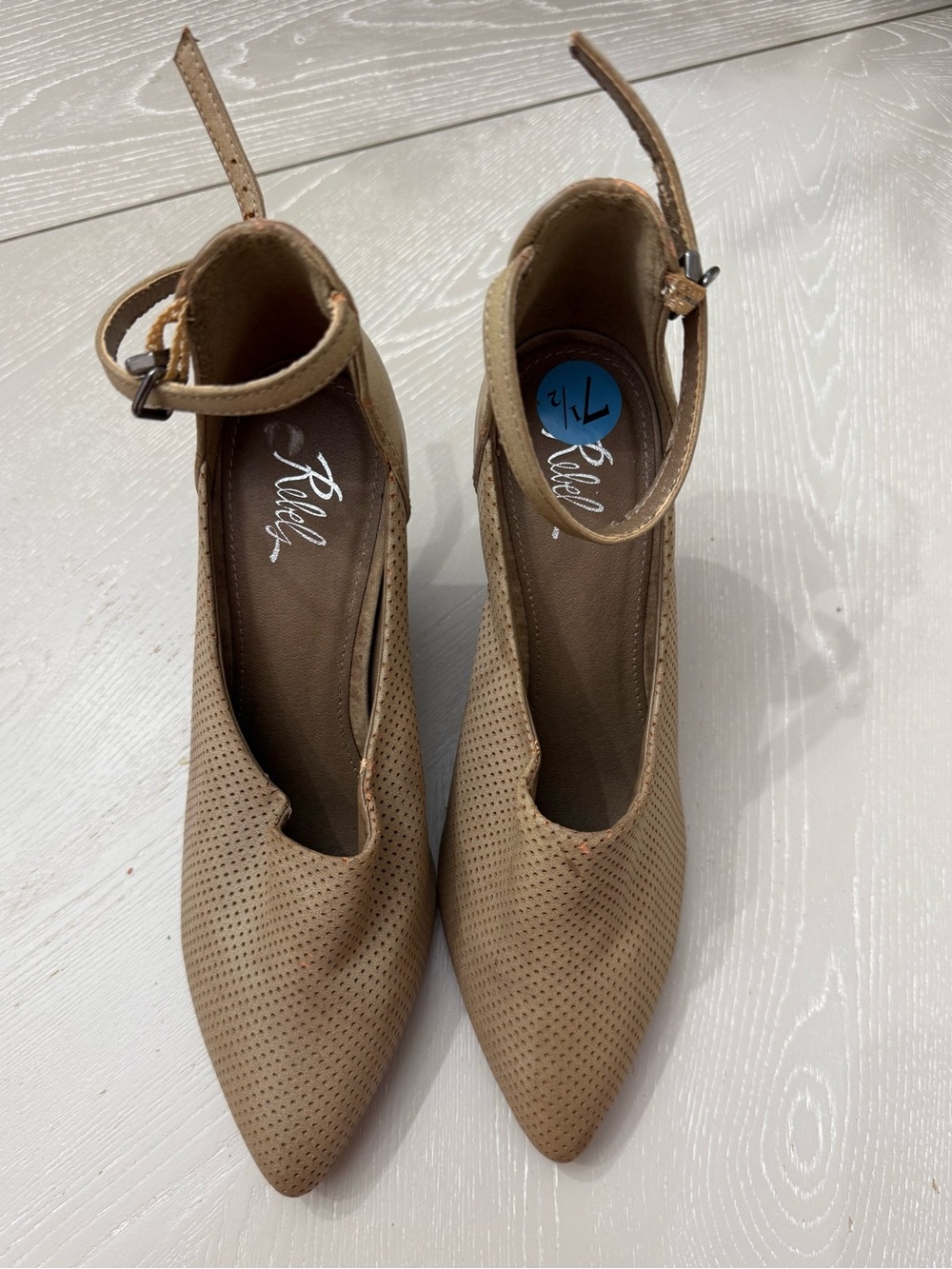 rebels Perforated Pointed-Toe Ankle-Strap Heels in Tan